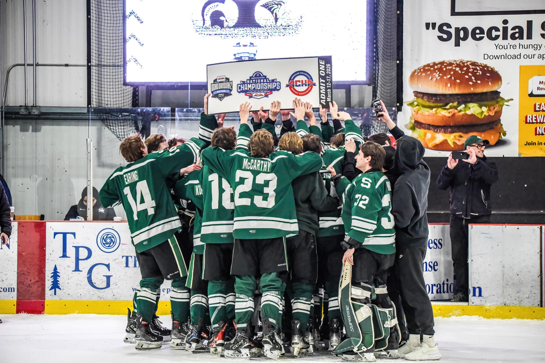 Michigan State men’s hockey team works hard to carve winning path